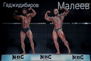 CLASSIC PHYSIQUE